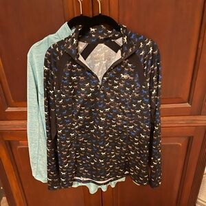 Black and Blue Ariat Horse Print Pullover sunshirt